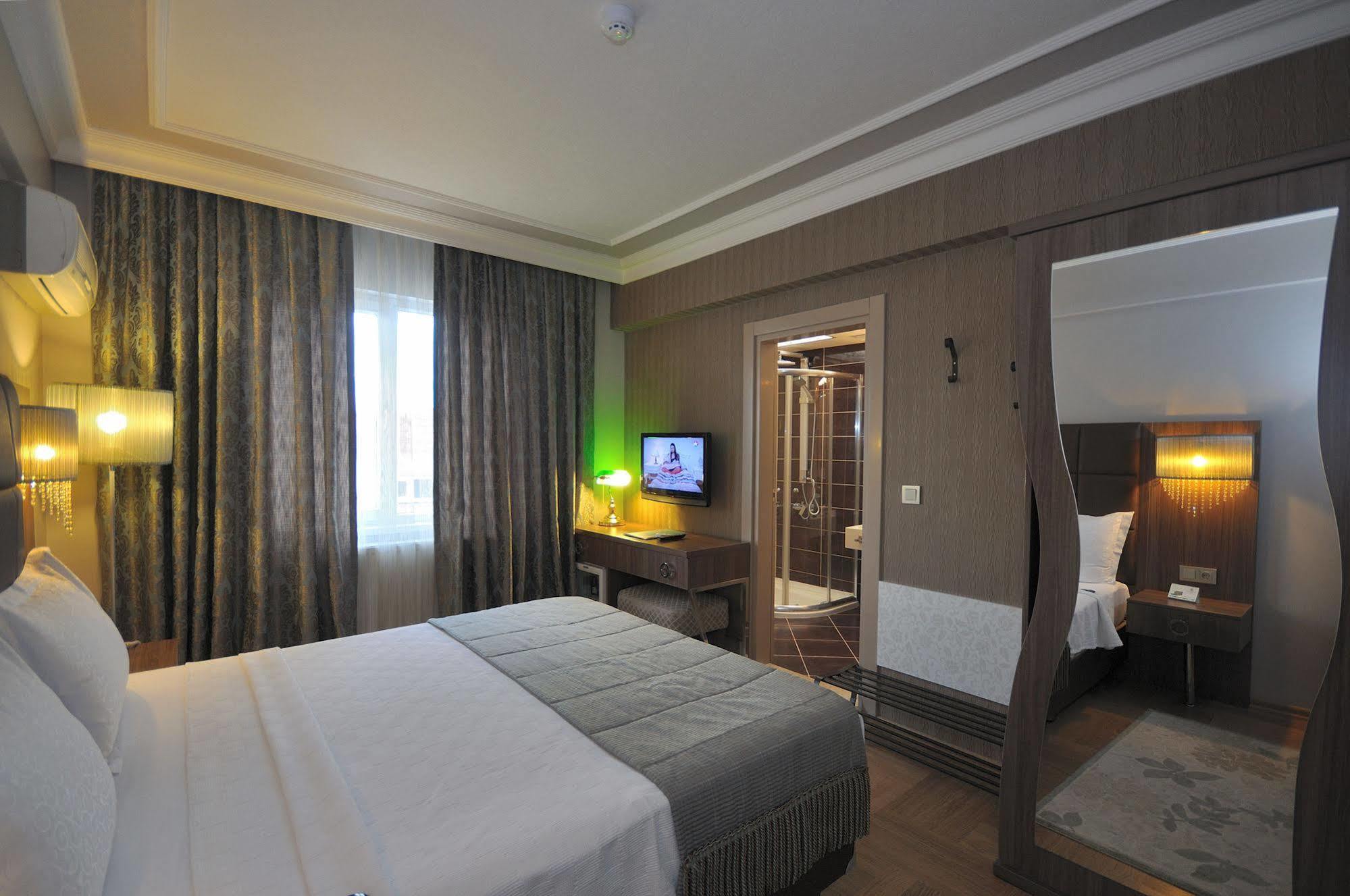 Grand Atakum Hotel Самсун Екстериор снимка